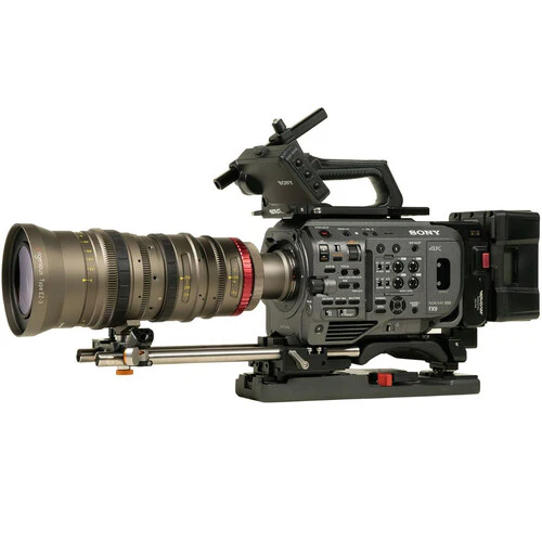 Angenieux EZ-3 45-165mm T2.3 S35 & 68-250mm T3.5 Cinema Zoom Kit (ARRI PL, Super35 & Full-Frame) - Image 9