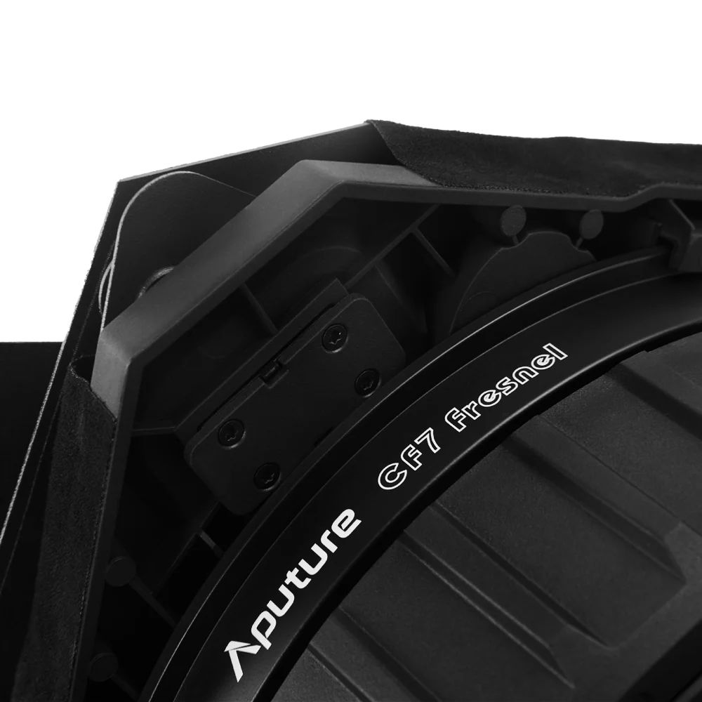 Aputure CF7 Fresnel and Barn Doors Kit - Image 7