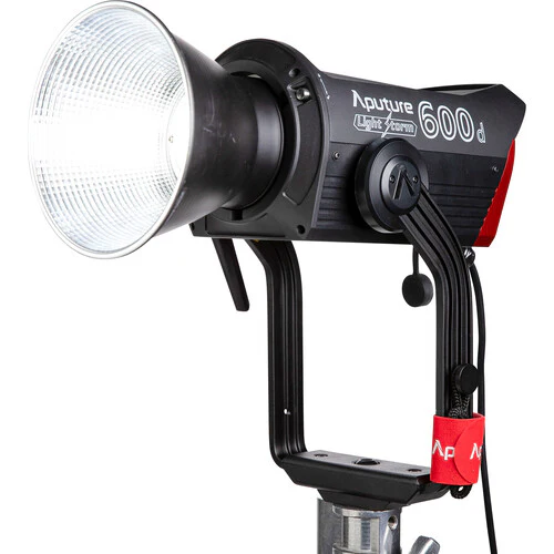 Aputure Light Storm 600D LED Light (Gold Mount) - Image 4