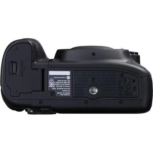 Canon EOS 5D Mark IV DSLR Camera with 24-105mm f/4L II Lens - Image 11