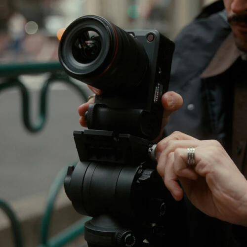 Canon EOS R6 V Mirrorless Camera - Image 11