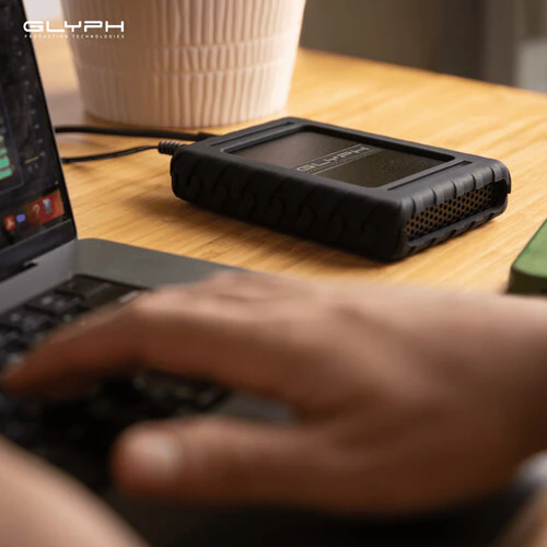 Glyph Technologies 7.6TB Blackbox Plus USB 3.2 Gen 2 External U.2 SSD - Image 6