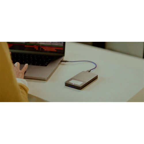 iodyne 8TB Pro Mini Thunderbolt 4 External SSD - Image 3
