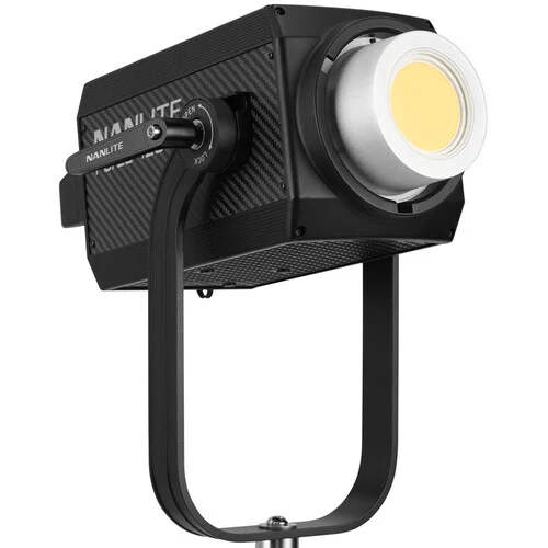 Nanlite Forza 720 Daylight LED Monolight with Rolling Case - Image 2