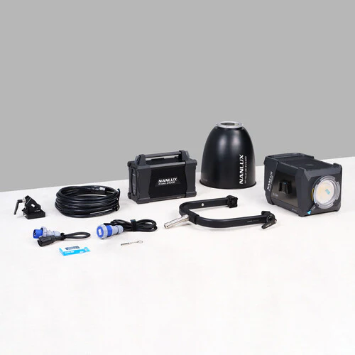 Nanlux Evoke 2400B Bi-Color LED Monolight - Image 4