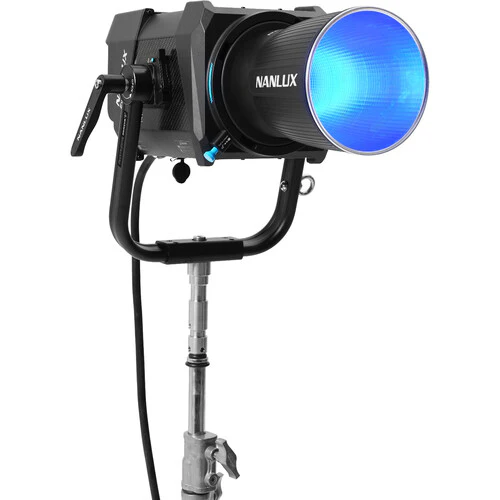 Nanlux Evoke 900C RGB LED Spot Light (Trolley Case Kit)