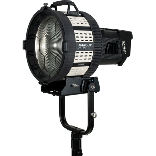 Nanlux FL-35 Fresnel Lens with Pole-Operated Yoke - Image 5
