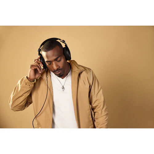 Rode NTH-100 Professional Closed-Back Over-Ear Headphones (Black) - Image 6