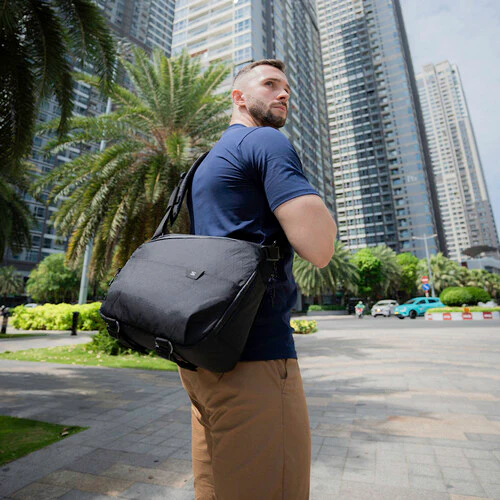 Sakk Gear Nomad Laptop & Camera Sling Bag - Image 6