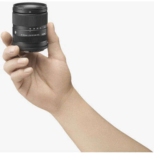Sigma 18-50mm f/2.8 DC DN Contemporary Lens for Leica L - Image 5