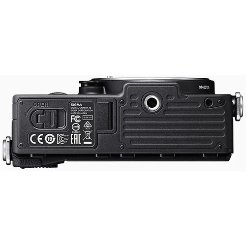 Sigma fp L Mirrorless Digital Camera with EVF-11 Electronic Viewfinder - Image 8