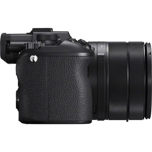 Sony RX10 V Digital Camera - Image 4
