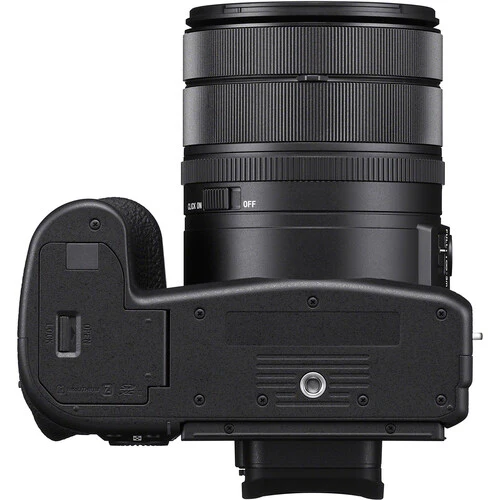 Sony RX10 V Digital Camera - Image 6