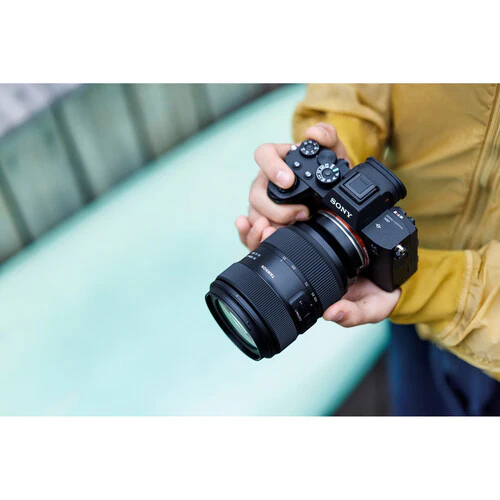 Tamron 35-100mm f/2.8 Di III VXD Lens (Sony E) - Image 6