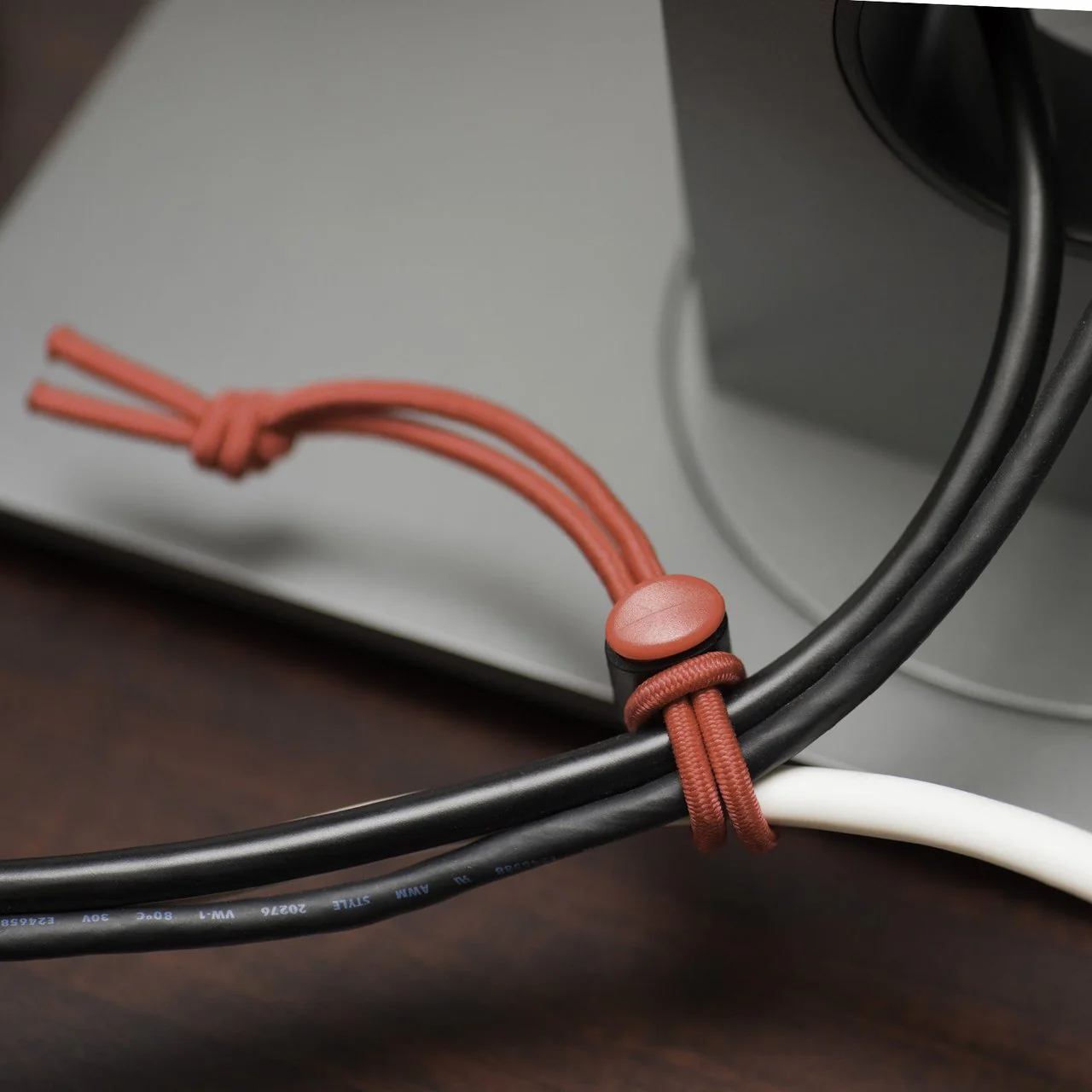Think Tank Photo Red Whips Bungie Cable Ties V2.0