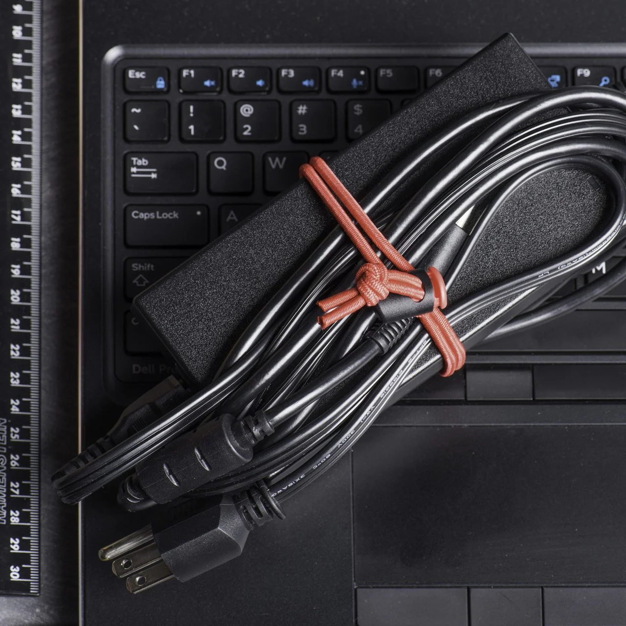 Think Tank Photo Red Whips Bungie Cable Ties V2.0 - Image 7