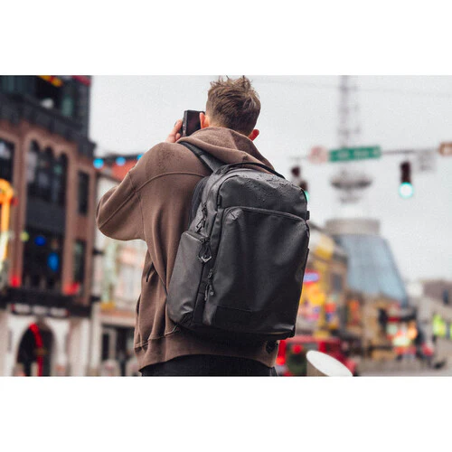 WANDRD PRVKE Pocket Photo Bundle (Wasatch Green, 31L) - Image 7