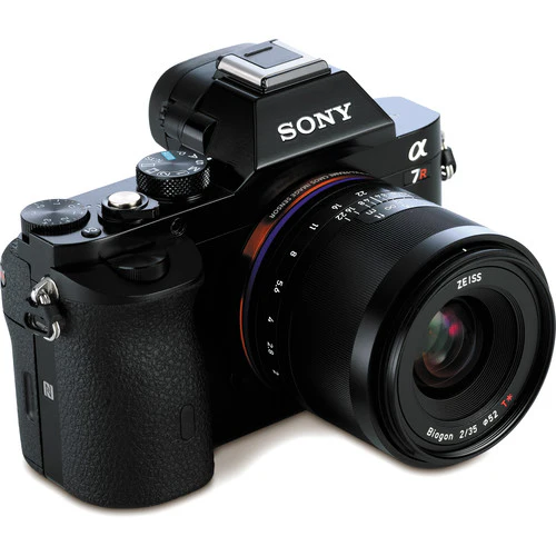 Zeiss Loxia 35mm f/2 Biogon T* Lens for Sony E Mount - Image 5