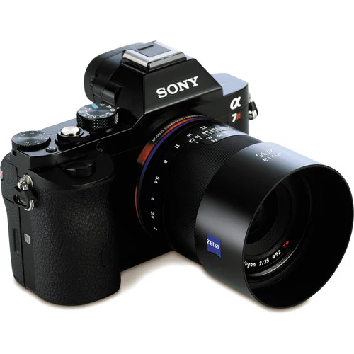 Zeiss Loxia 35mm f/2 Biogon T* Lens for Sony E Mount - Image 8