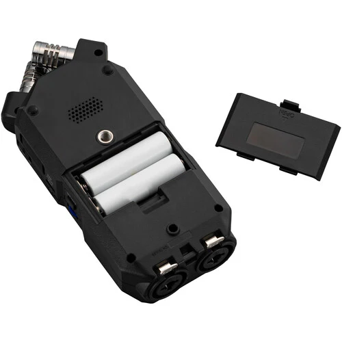 Zoom H4essential 4-Track 32-Bit Float Portable Audio Recorder - Image 5