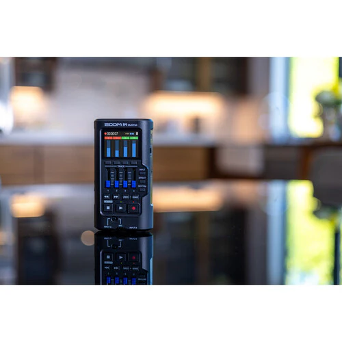 Zoom R4 MultiTrak 32-Bit Float Recorder with Stereo Bouncing - Image 9